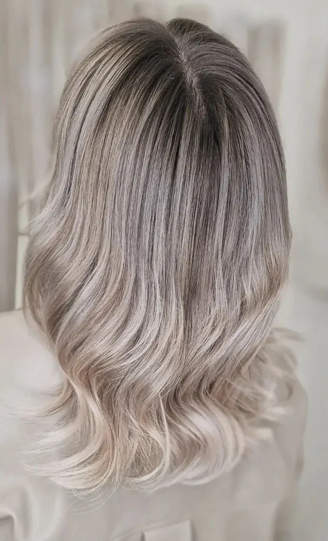 Blond-Spezialist bei Fiol Thormann Friseure